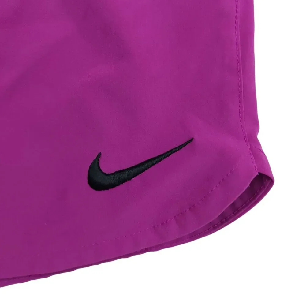 Nike excellent embroidered